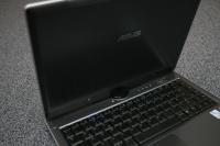 asus-r1f-9.JPG